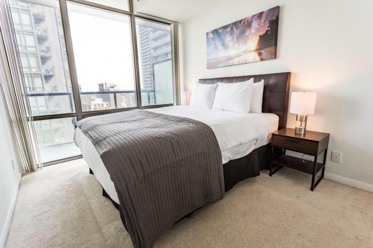Altitude Suites Bay Street - Holiday Bonus - Free Parking Toronto Luaran gambar