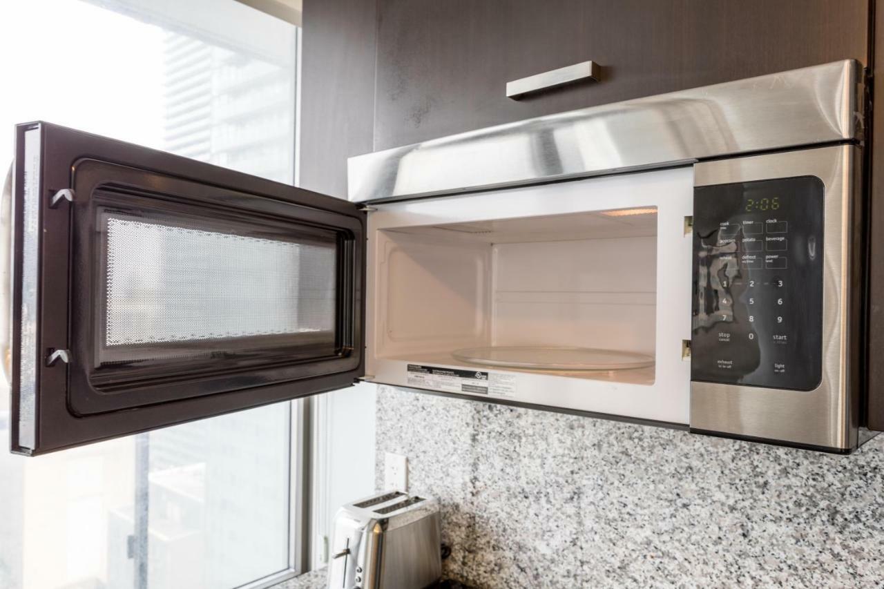 Altitude Suites Bay Street - Holiday Bonus - Free Parking Toronto Luaran gambar